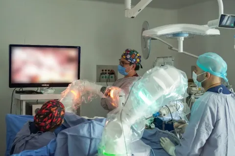 Agiliza sistema robótico recuperación de pacientes en hospitales mexiquenses