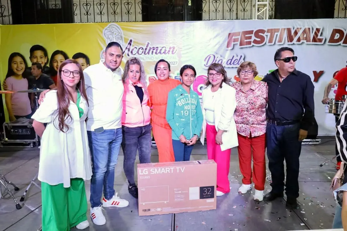 Multitudinario festival infantil y del Día de las Madres congrega a más de 4 mil personas en Acolman