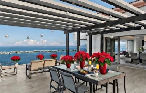 Celebra las fiestas decembrinas entre Nochebuenas y brisa marina