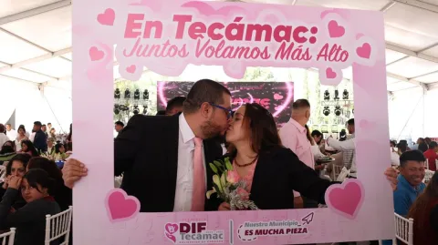 Celebran bodas masivas y conciertos gratuitos en Tecámac por San Valentín
