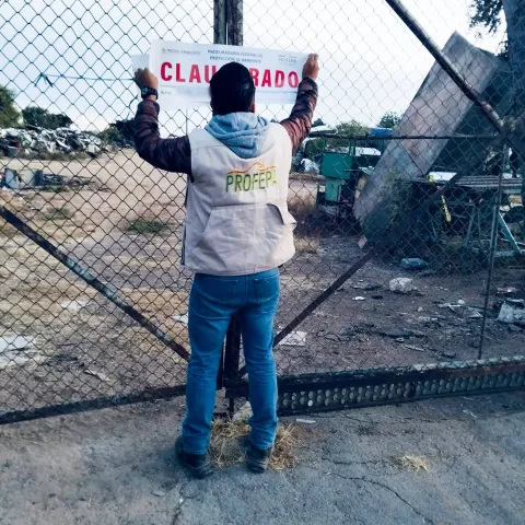 Clausura Profepa patio de maniobras de Flecha Roja tras incendio en Hidalgo