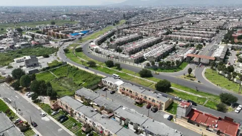 Combate Tecámac invasión de casas con programa especial