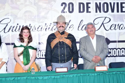 Conmemoran Revolución en Axapusco con descendiente de Francisco Villa