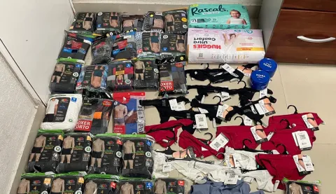 Detienen a cuatro “farderos” tras robo en tienda de autoservicio en Tecámac