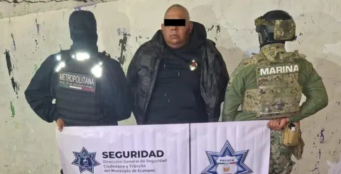 Detienen a "El Balú", operador de "La Chokiza", en Ecatepec