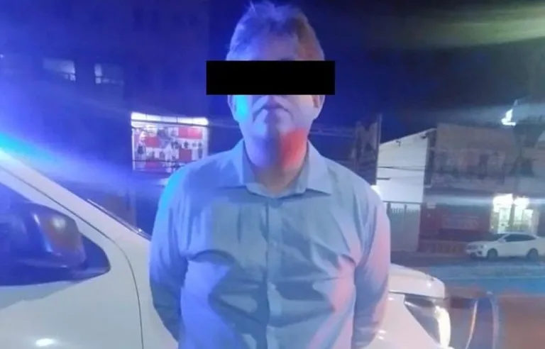 Detienen a Sujeto con Réplica de Arma y Chaleco Antibalas en Tecámac