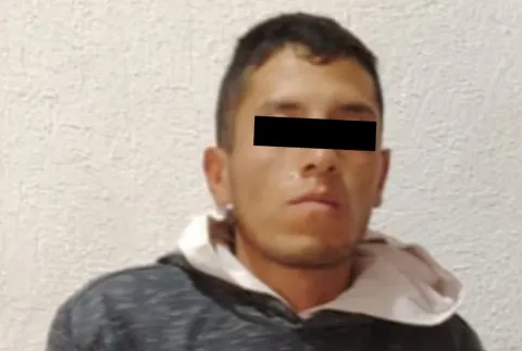 Detienen en Ecatepec a sujeto con orden de aprehensión por robo agravado