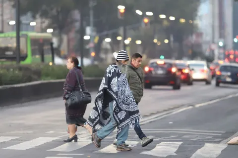 Exhortan a extremar precauciones ante llegada de frentes fríos