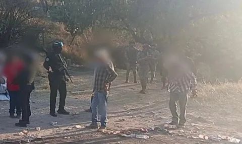 Frenan peleas de gallos tras denuncias vecinales en Ecatepec.