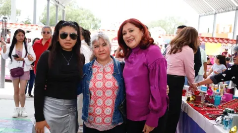 Inaugura Rosi Wong el Bazar de las Mujeres del Bicentenario