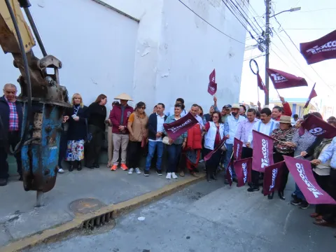 Invierten 10 millones de pesos en plazas de Texcoco