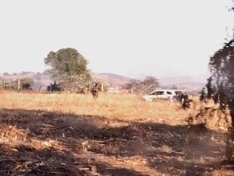 Localizan tres cuerpos con signos de violencia en Tula de Allende