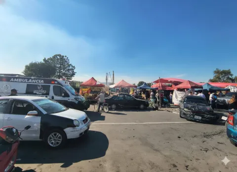 Movilizan unidades de emergencia tras fuerte accidente en Zumpango