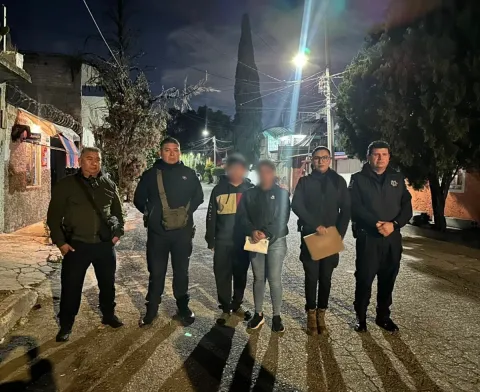 Opción B: Rescatan policías a adolescente víctima de secuestro virtual en Ecatepec