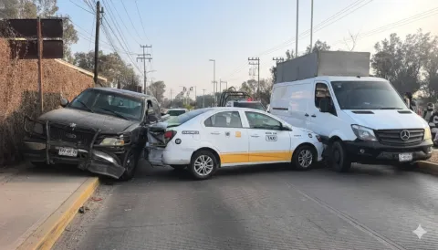 Reportan choque múltiple en la carretera Zumpango–Cuautitlán