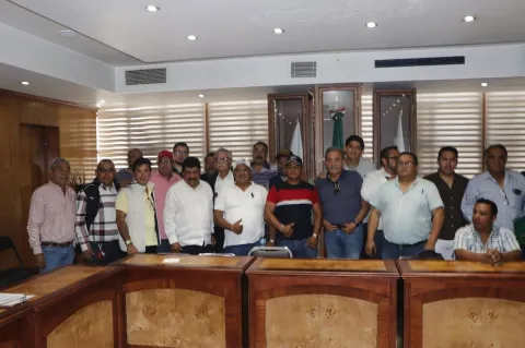 Tregua en Texcoco: Permiten a piperos reanudar suministro de agua potable