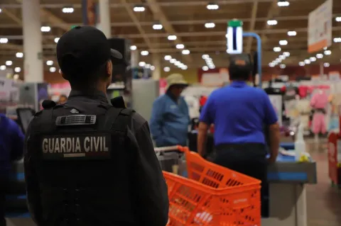 Vigilan drones y patrullas calles de Tecámac estas festividades.