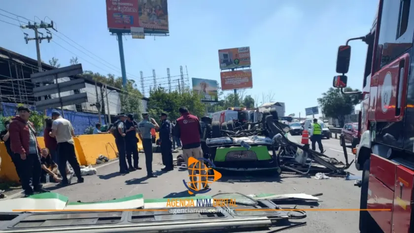 Atienden choque de transporte público en autopista México-Pachuca