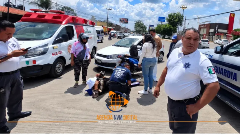Reportan accidente vial frente a plaza Town Center Zumpango
