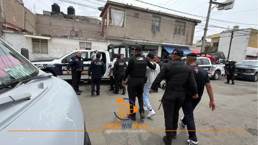 Desmantelan toma clandestina de agua en Ecatepec