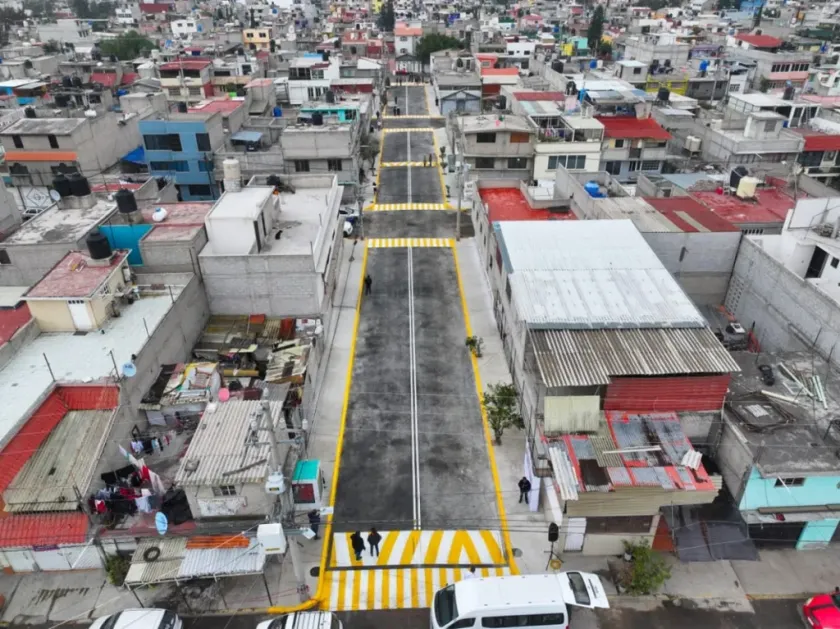 Anuncia alcaldesa de Ecatepec meta de 395 calles pavimentadas este año