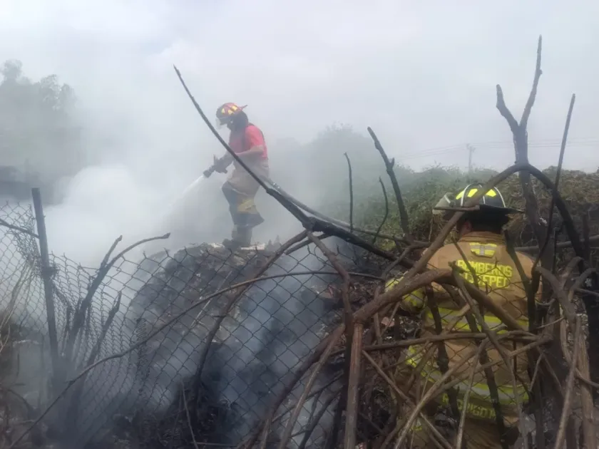 Arde tiradero clandestino suspendido en marzo en Ecatepec