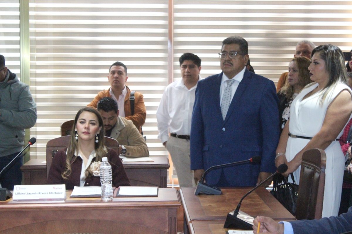 Antonio Rivera Mancilla asume como primer regidor de Texcoco