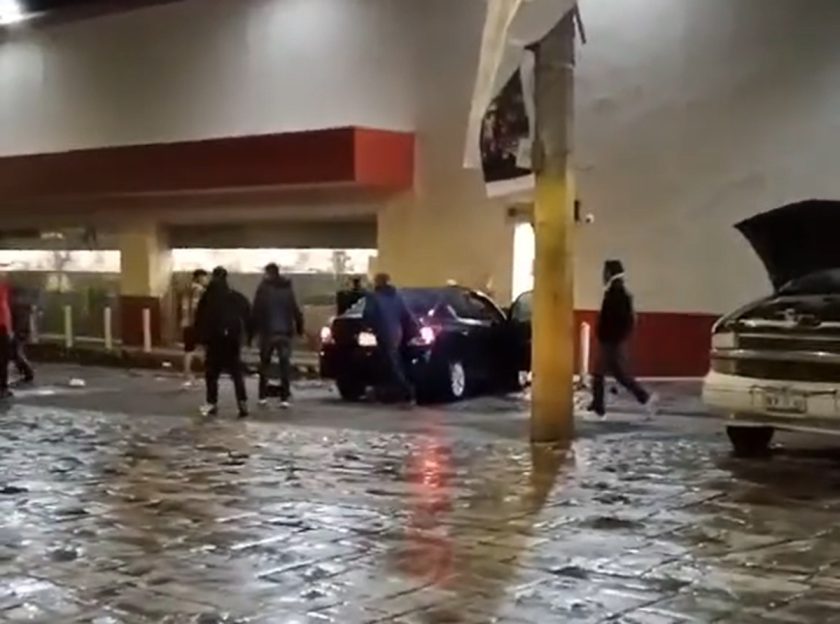 Investigan a servidores públicos por presunta agresión a jóvenes en Otumba