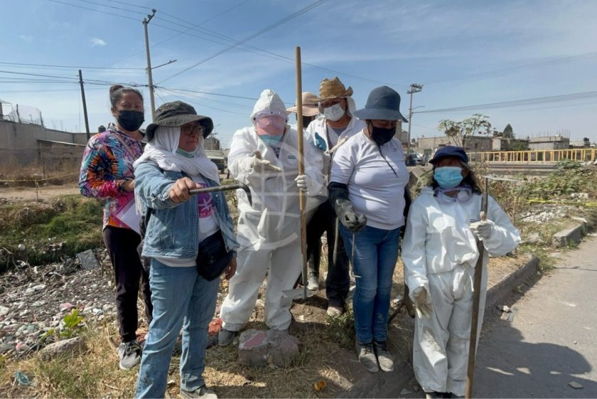 Exhuman historias de dolor: madres rastrean a desaparecidos entre toneladas de basura