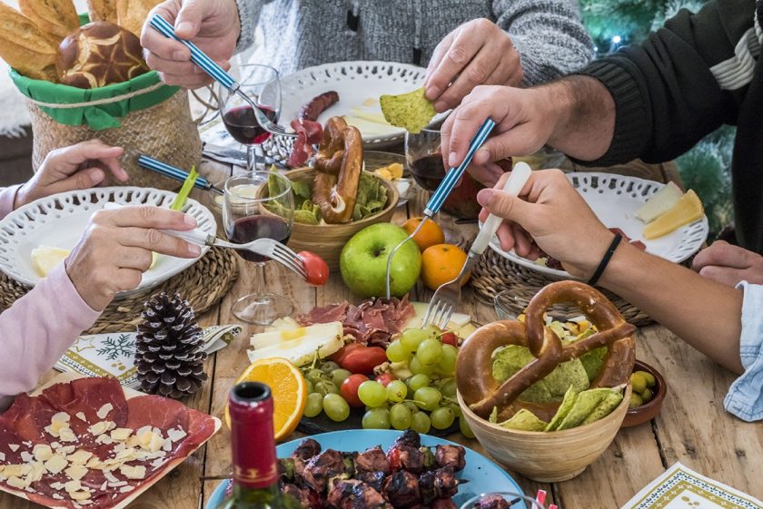 Descubre si comes por hambre o por emoción