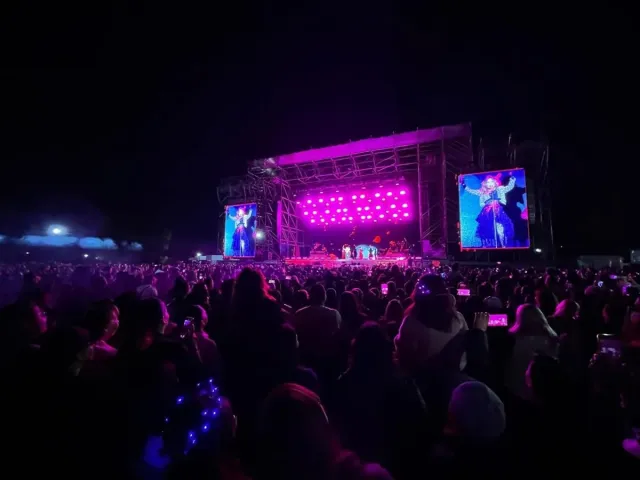Tecámac celebra a las madres con multitudinario show gratuito de Gloria Trevi