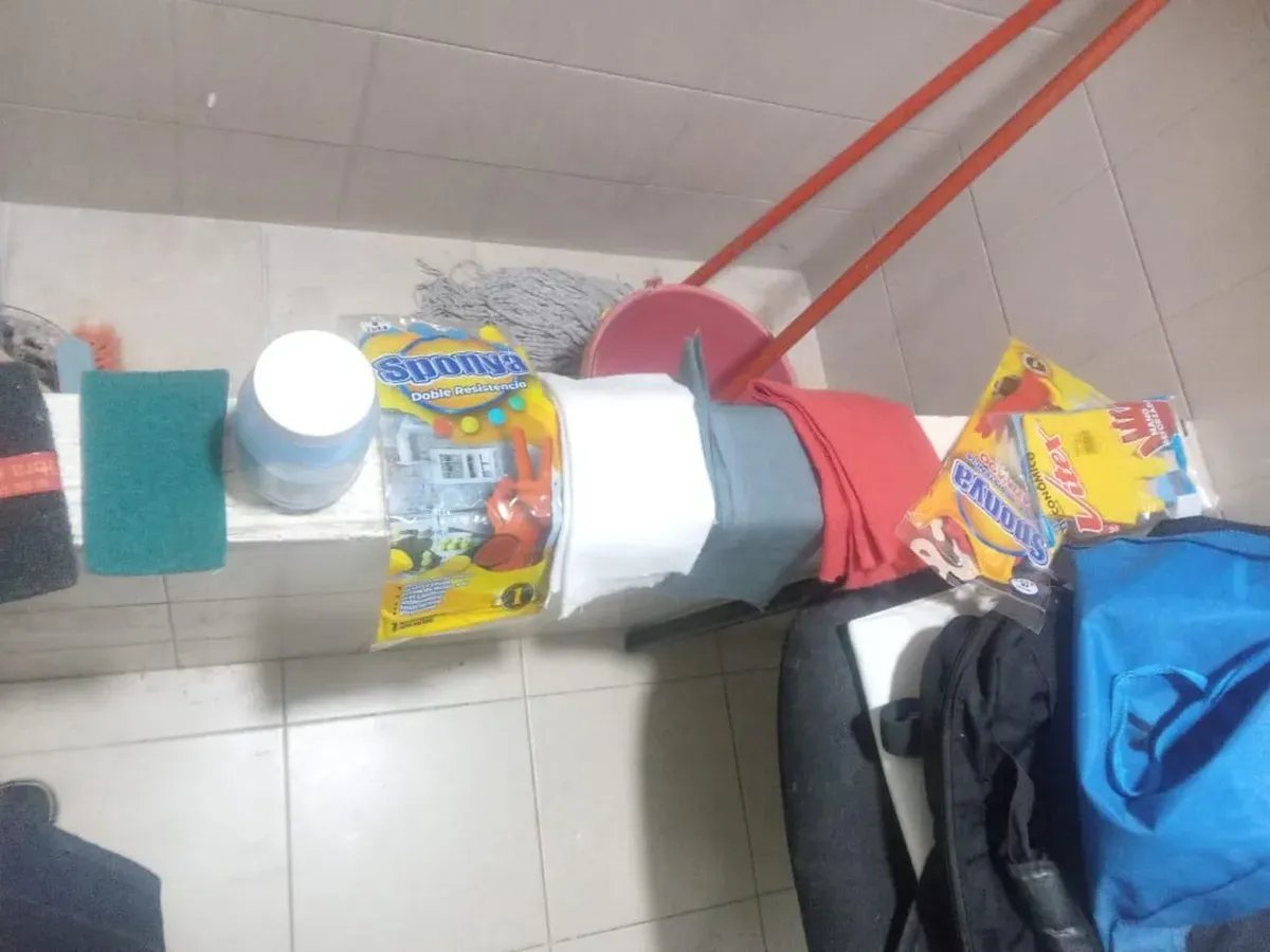 Trabajadores de limpieza de Ocram Seyer alistan demanda colectiva por abusos laborales