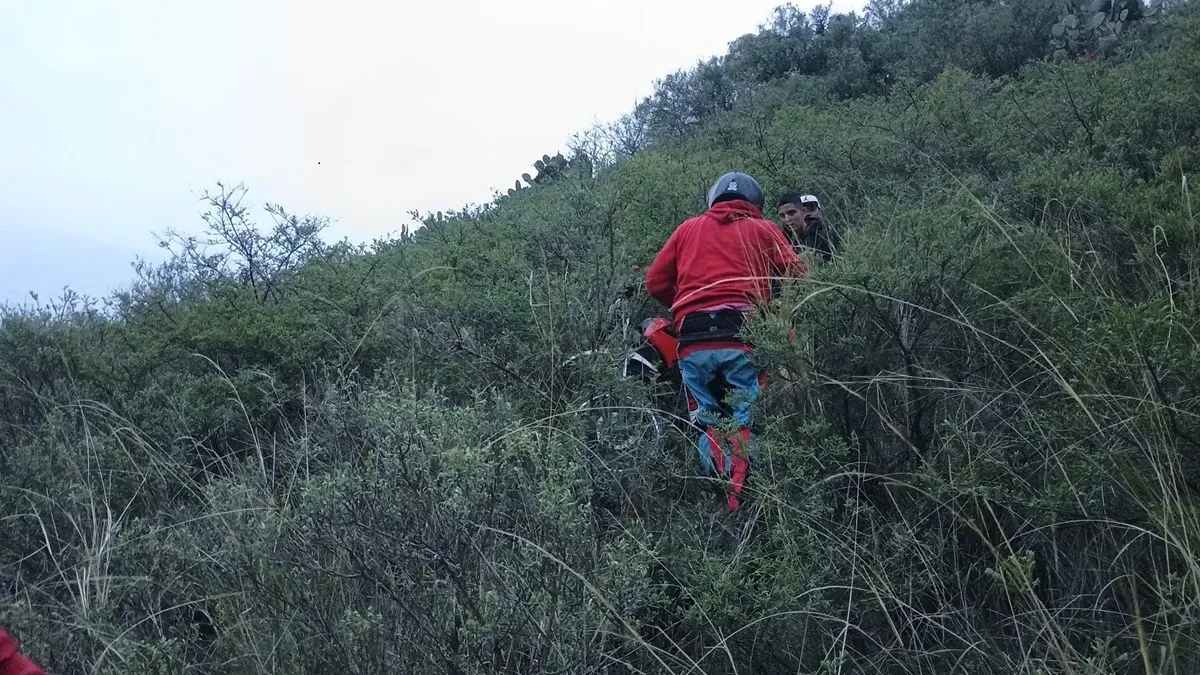 Rescatan a siete motociclistas extraviados en el Parque Estatal Cerro Gordo; uno resultó lesionado