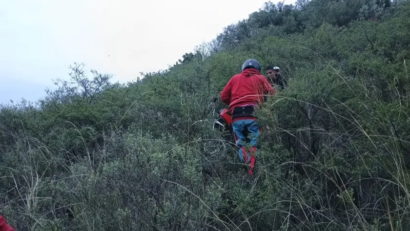Rescatan a siete motociclistas extraviados en el Parque Estatal Cerro Gordo; uno resultó lesionado