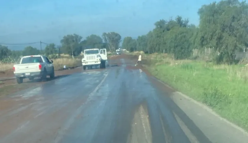 Vecinos de Otumba y Axapusco denuncian escurrimientos de lixiviados; empresario compostero ofrece disculpas y se inicia limpieza