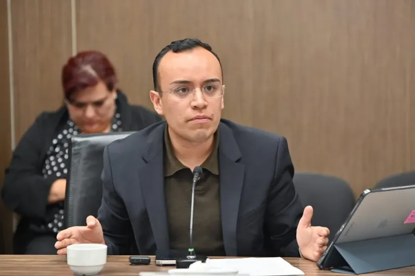 Proponen tipificar como delito el despojo de agua en el Estado de México