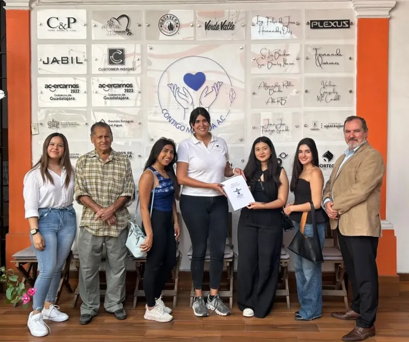 Estudiantes de la UAG diseñan estrategia de comunicación para asociación que apoya a hombres con cáncer