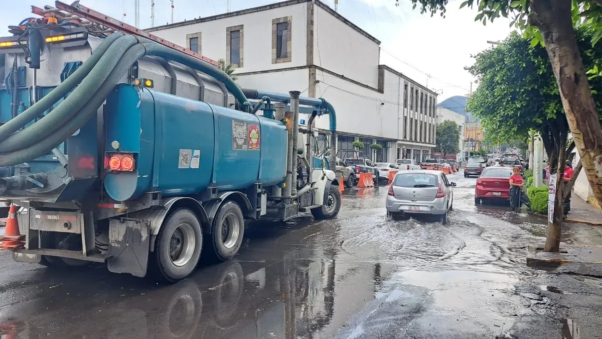 Activan “Operativo Tormenta” en Ecatepec por encharcamientos tras lluvias vespertinas