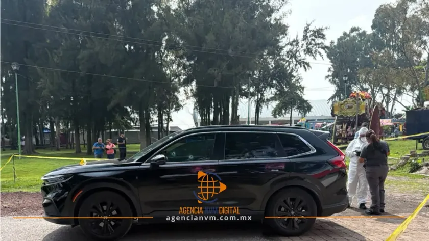 Balean a asesor de alcaldesa de Tecámac y a su chofer  