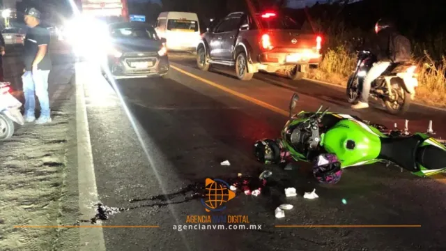 Atacan a balazos a familia que viajaba en motocicleta