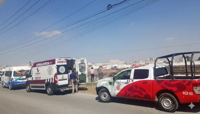 Auxilian a conductor tras accidente vial en ruta a Zumpango