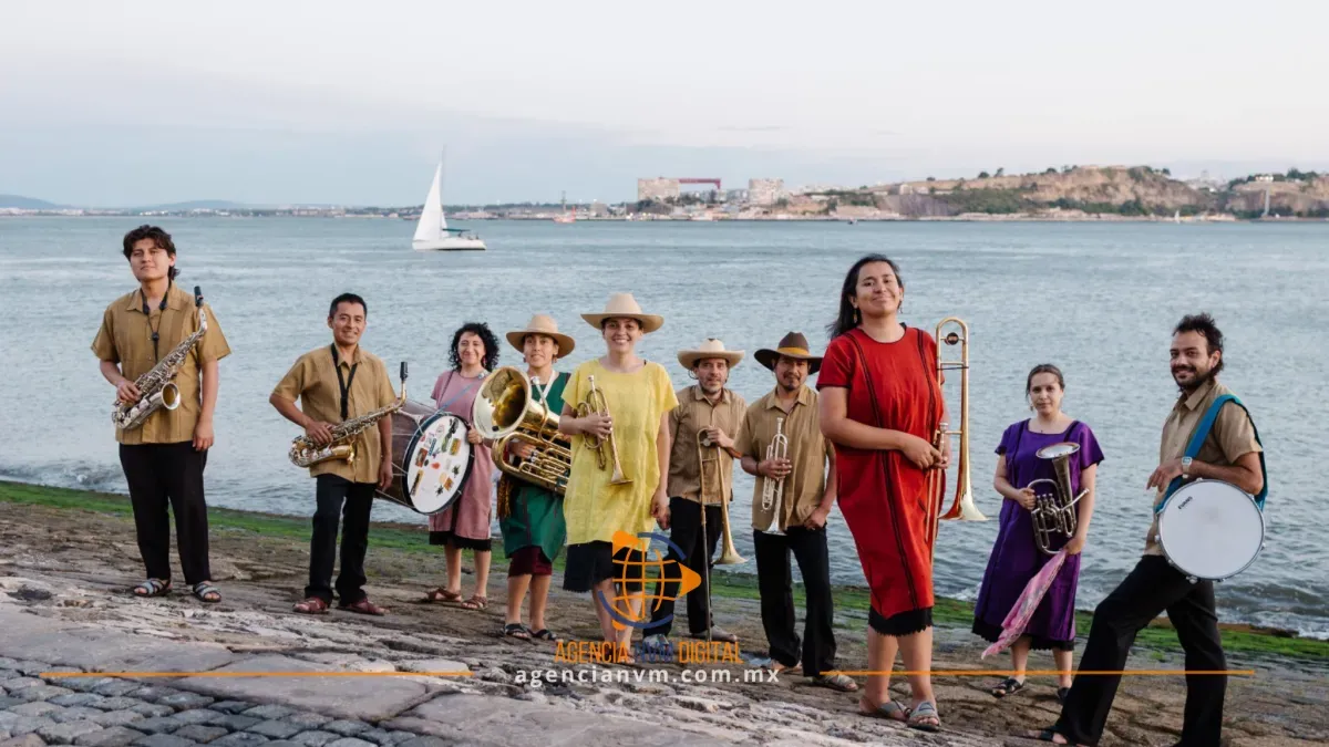 Celebra Mixanteña de Santa Cecilia 15 años con fandango