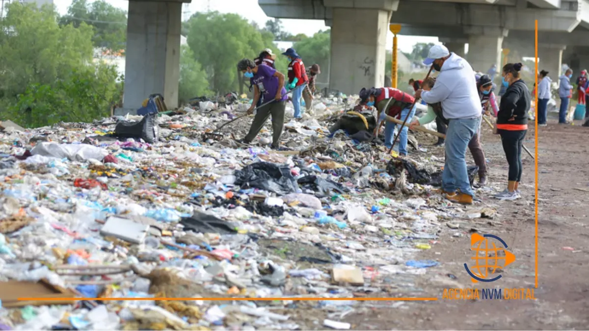 Refuerzan recolección nocturna de basura en zonas críticas de Ecatepec