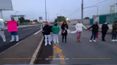 Colapsan tráfico en la México-Pachuca trabajadores de la salud
