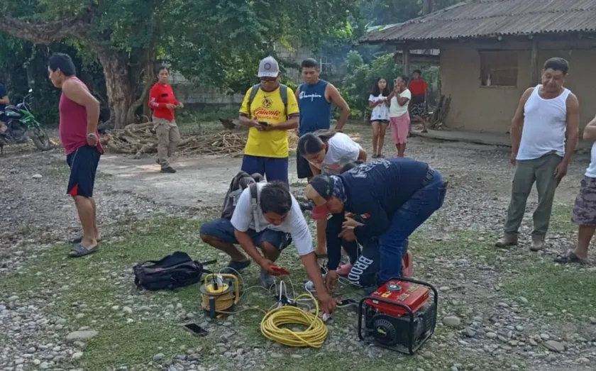 Bomberos Voluntarios de Pirámides Llevan Ayuda a Comunidades Incomunicadas.