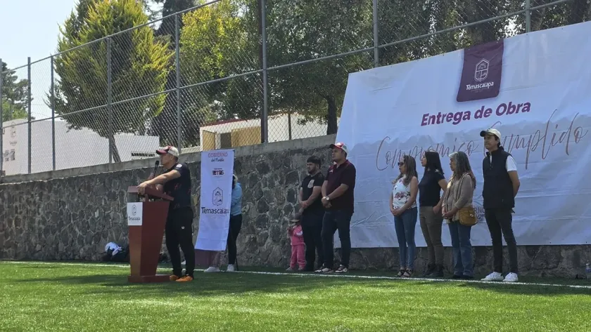 Entregan rehabilitación integral de unidad deportiva en Temascalapa