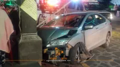 Choca hijo de edil ebrio contra el Palacio de Ecatzingo