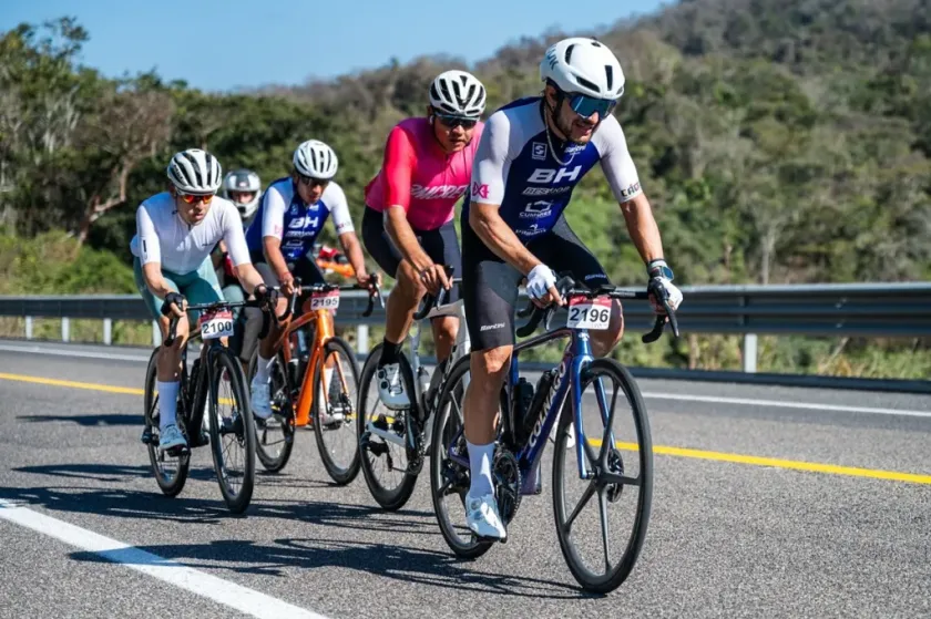 Ciclismo de Alto Nivel y Magia Tropical en Riviera Nayarit