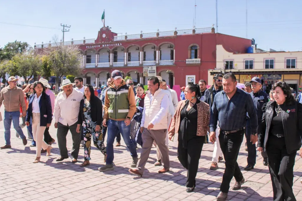 Cierran centro de Otumba por obras; preocupan afectaciones a comercio y turismo