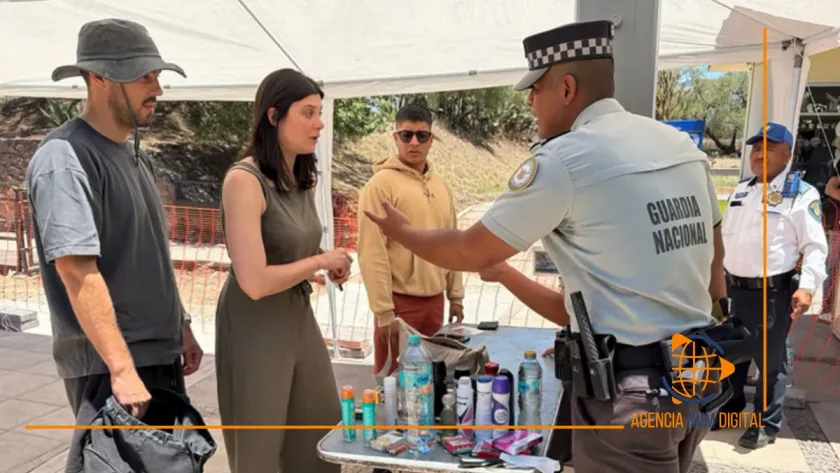 Decomisan objetos prohibidos a turistas en accesos a zona arqueológica.